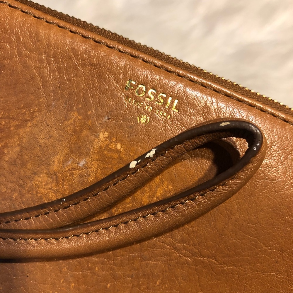 New Carmel Fossil leather clutch wallet - DAMAGED - Picture 6 of 8